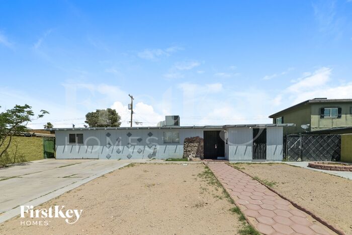 Primary Photo - 1612 Capistrano Ave