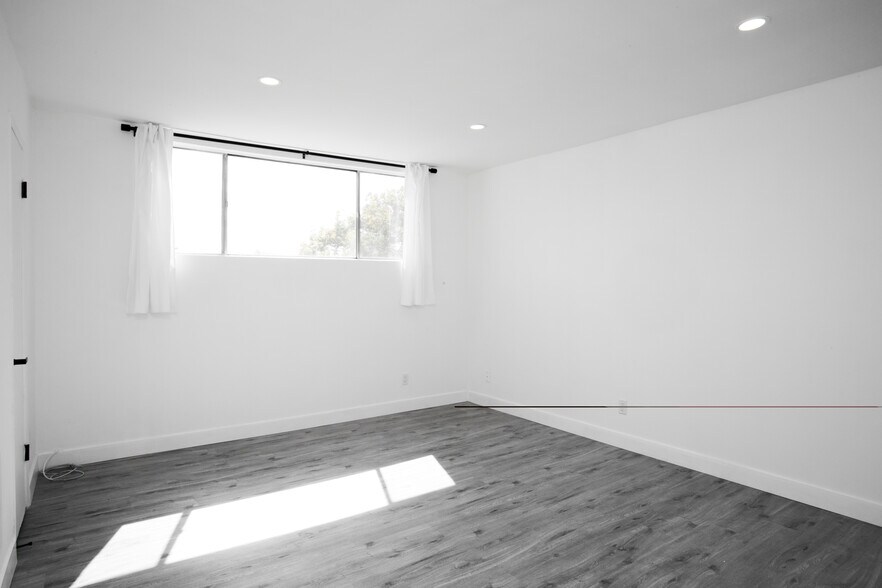 Building Photo - 1345 18th St