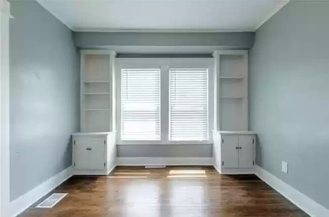 Building Photo - 5519 Highland Ave