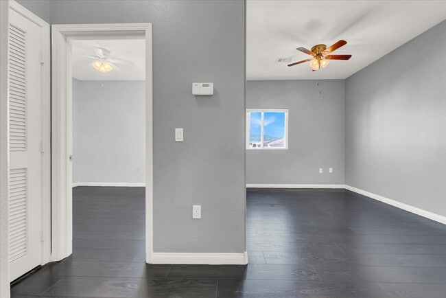 Building Photo - 9303 Gilcrease Ave