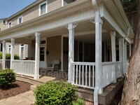 Building Photo - 301 N Spring St