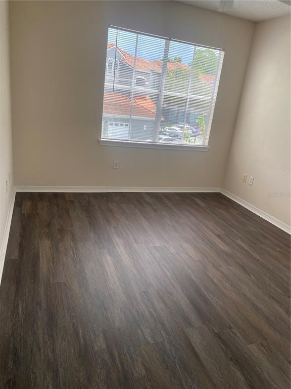 Building Photo - 18001 Richmond Pl Dr