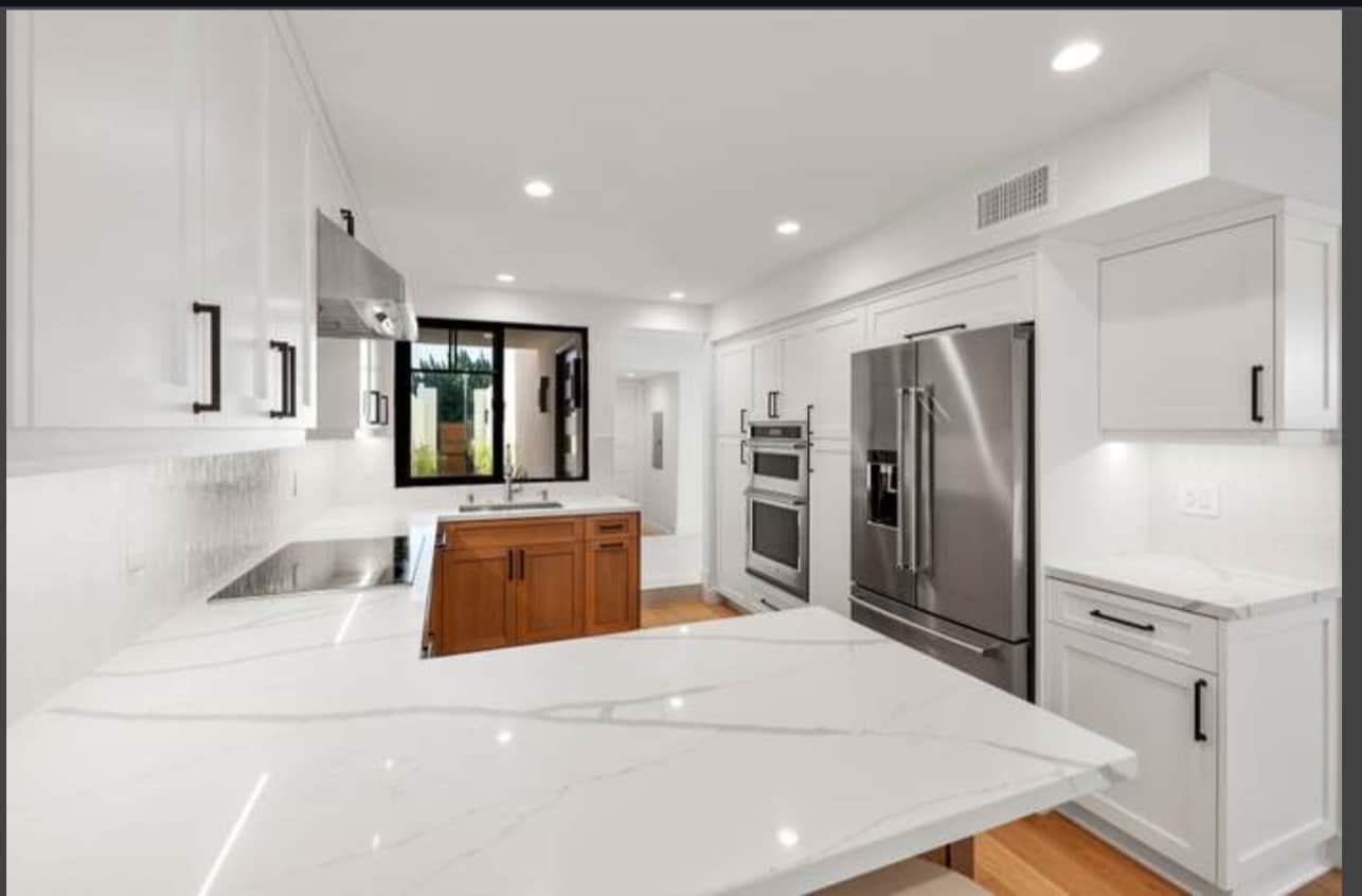 Building Photo - 15 Half Moon Bnd