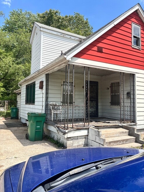 Building Photo - 3511 Converse Ave