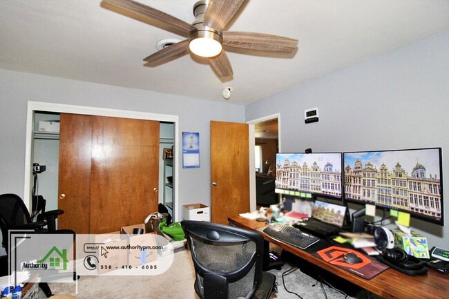 Building Photo - 4548 Pensacola St