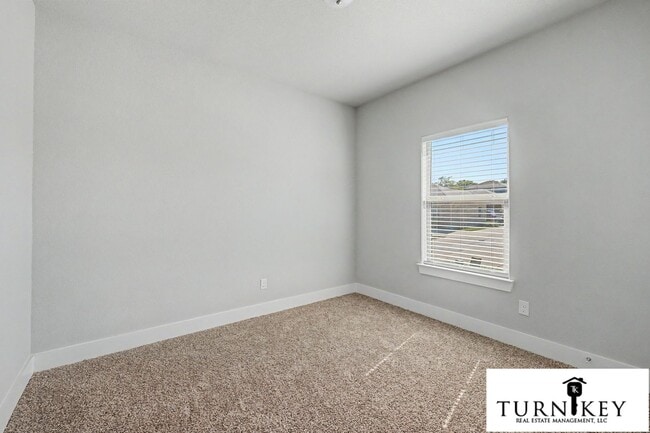 Building Photo - 221 Stewart Bend Ct