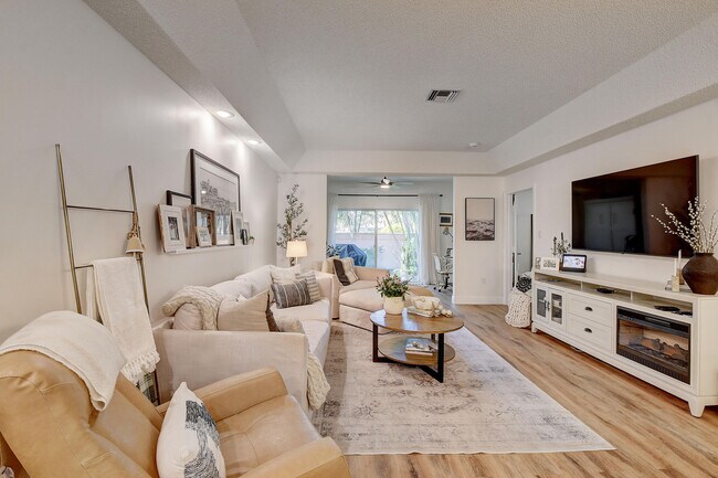 Building Photo - 9892 Summerbrook Terrace