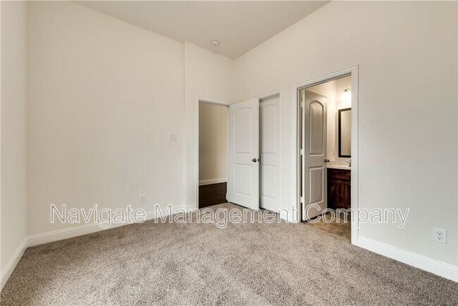 Building Photo - 2905 Dockside Dr