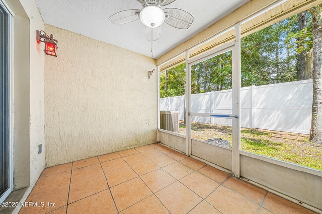 Building Photo - 8230 Dames Point Crossing Blvd