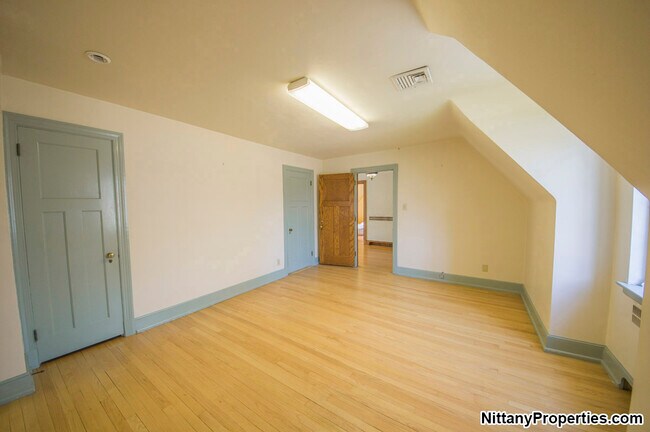 Building Photo - 100 N Patterson St