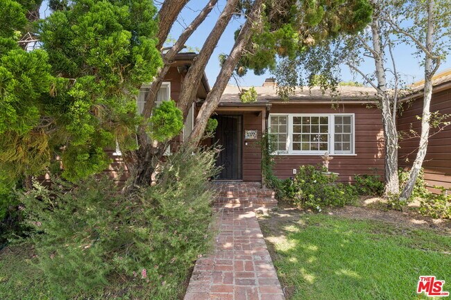 Building Photo - 1377 Appleton Way