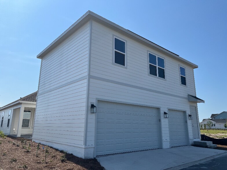 Building Photo - 2966 Sailhouse Dr