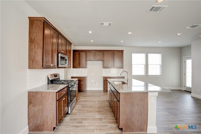 Building Photo - 130 Hidden Branch Cv