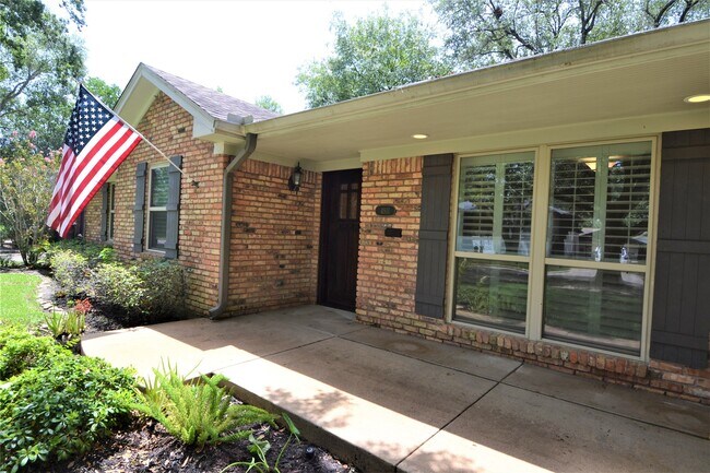 Building Photo - 4911 Wigton Dr