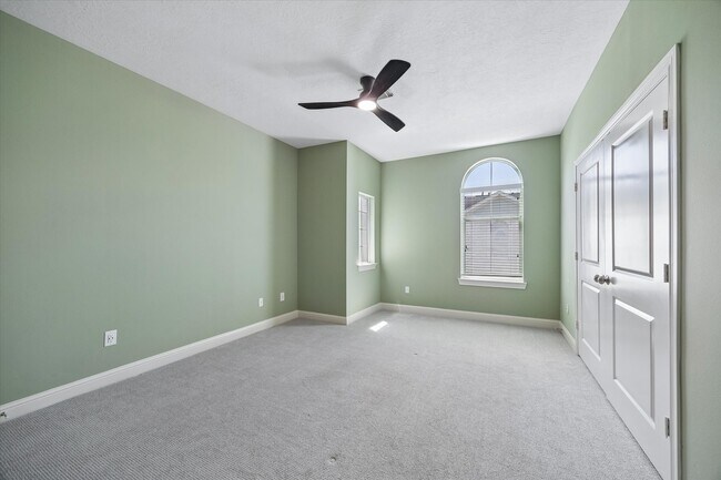 Building Photo - 5610 Kiam St