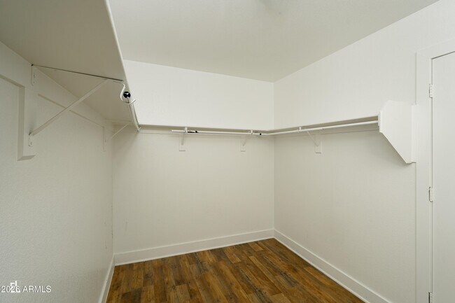 Building Photo - 11825 W Edgemont Ave