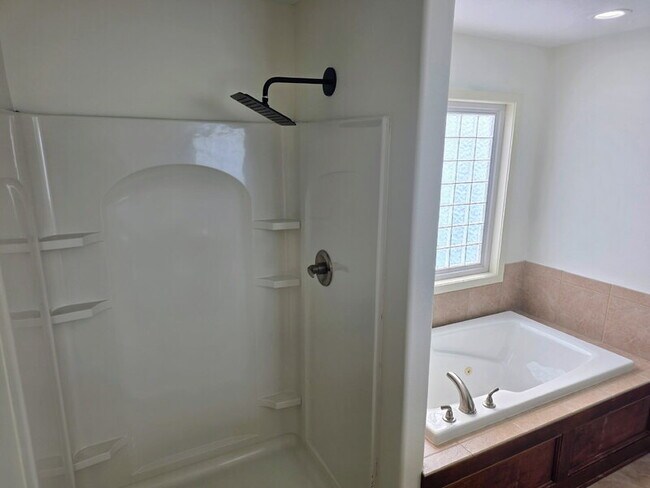 Building Photo - 3701 161st St