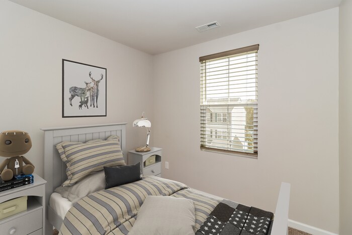 Building Photo - 921 Taybyn Rd