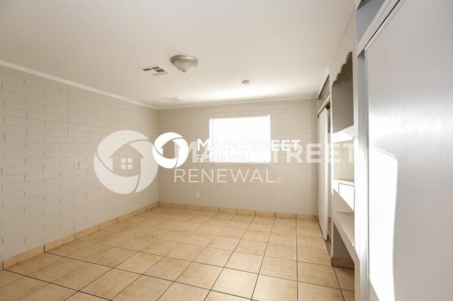 Building Photo - 5514 W Monterosa St