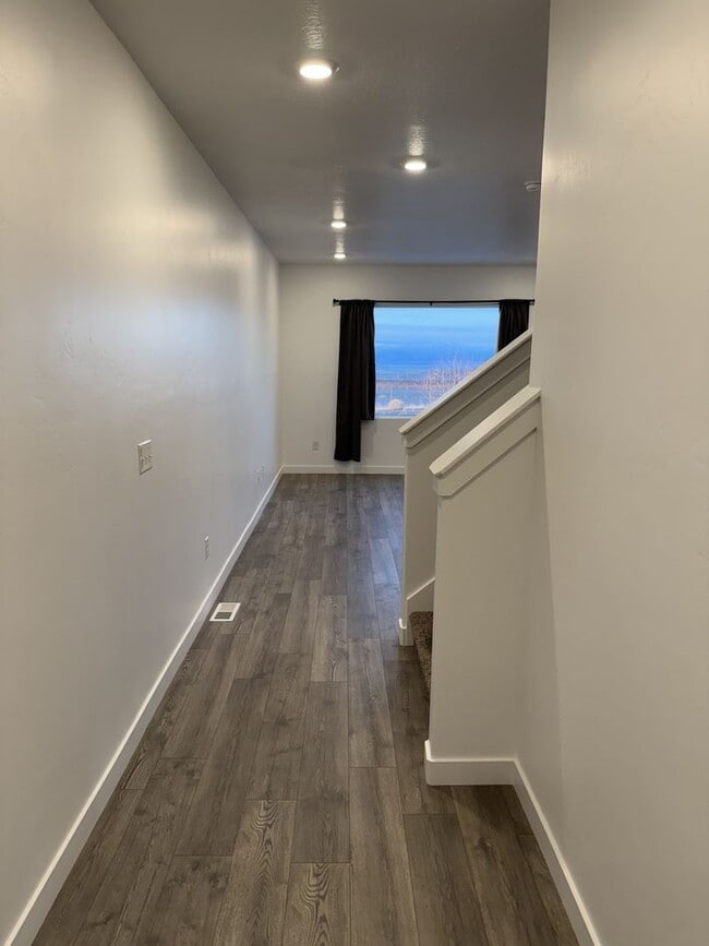 Building Photo - Beautiful Home in Santaquin, UT