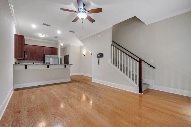 Building Photo - Midtown Tallahassee Townhome