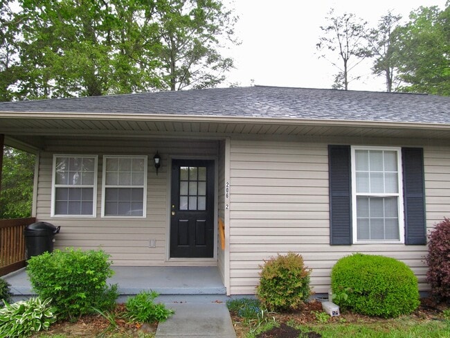 Building Photo - Black Mountain Duplex