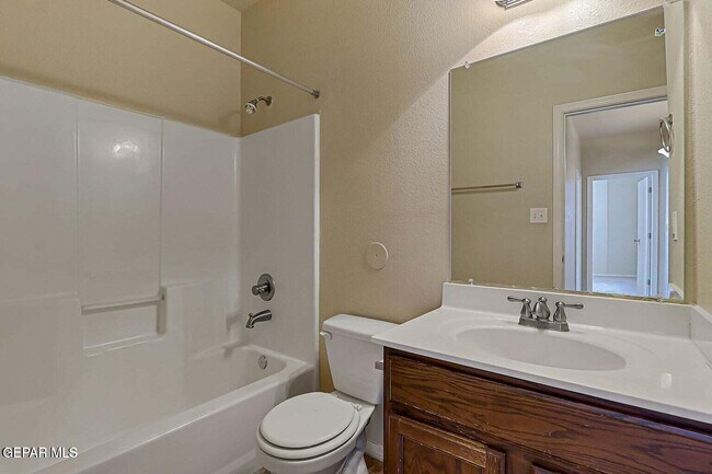 Building Photo - 10429 Silvercloud Dr