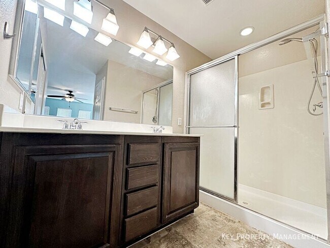 Building Photo - 9772 Bedstraw St