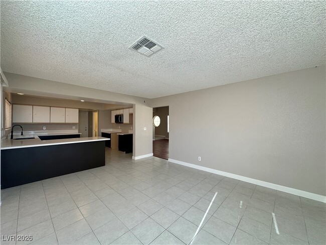 Building Photo - 120 Clifton Heights Dr