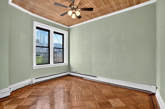 Building Photo - 247 Montgomery St