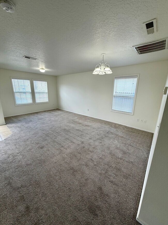 Building Photo - Wonderful Home for rent in Caldwell