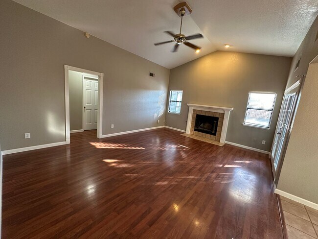 Building Photo - No Deposit