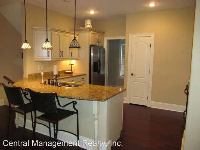 Building Photo - 4 br, 4.5 bath House - 1729 Burdette St.