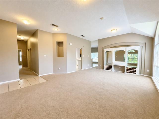 Building Photo - 7700 Glenoaks Dr