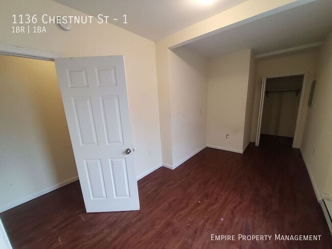 Building Photo - 1st floor: 1 Bedroom / 1 Bathroom in Allen...