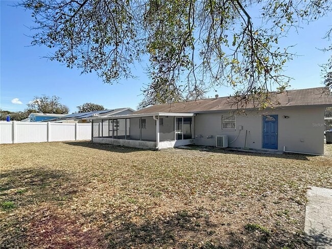 Building Photo - 7717 W Hiawatha St