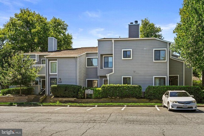 Building Photo - 11039 Villaridge Ct
