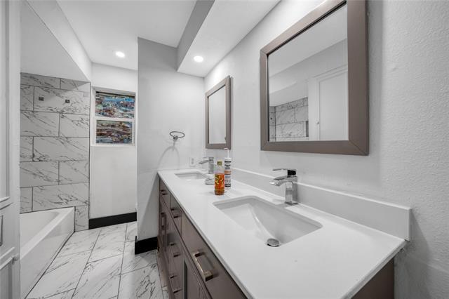 Building Photo - 1029 Ray Andra Dr