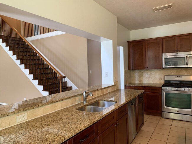 Building Photo - 20703 Riviere Ln