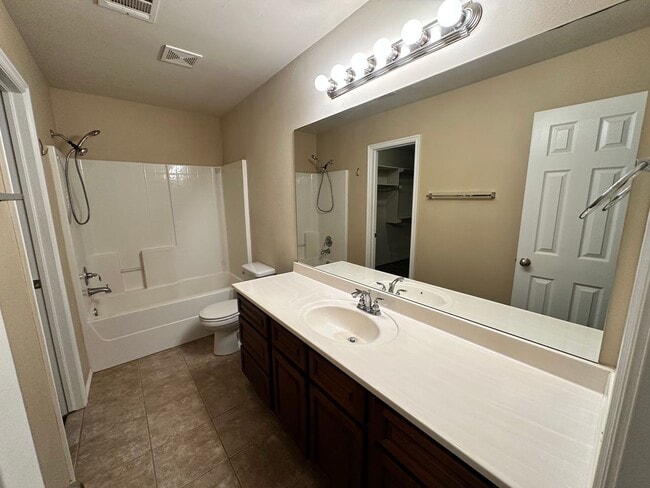 Building Photo - 3 Bed, 2 Bath Home for Rent in Piedmont