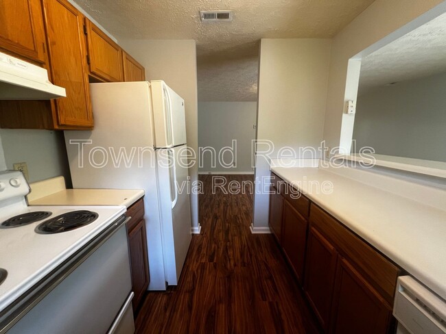 Building Photo - 1055 Ancestry Dr