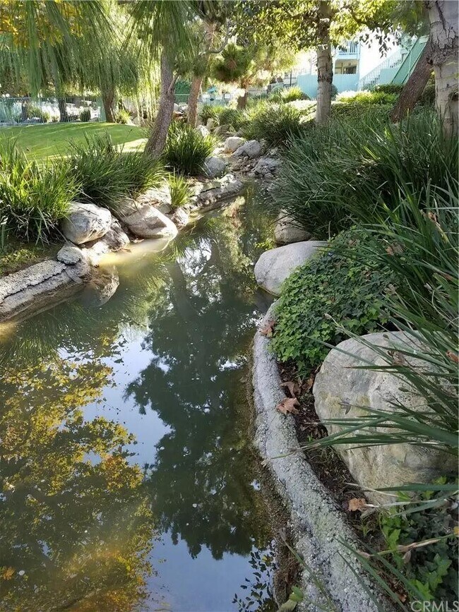 Building Photo - 920 W Del Amo Blvd