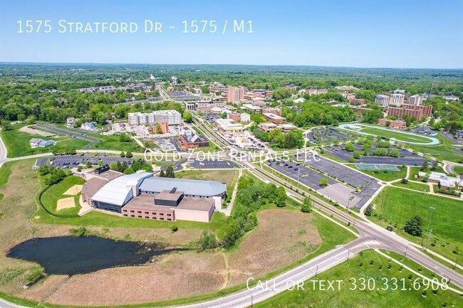 Building Photo - 1575 Stratford Dr