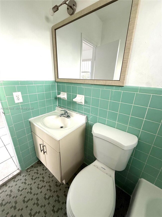 Building Photo - 1490 NW 43rd St