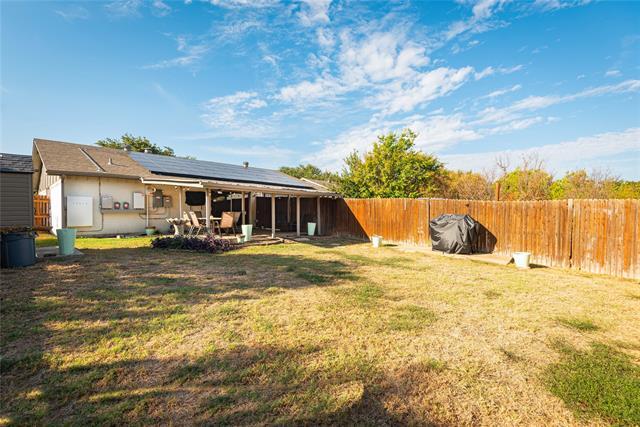 Building Photo - 2211 Yewpon Dr