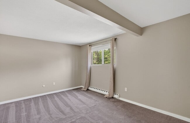 Building Photo - 35 Hazen Rd