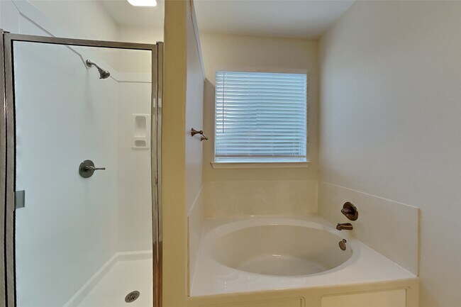 Building Photo - 17906 Magenta Springs Dr