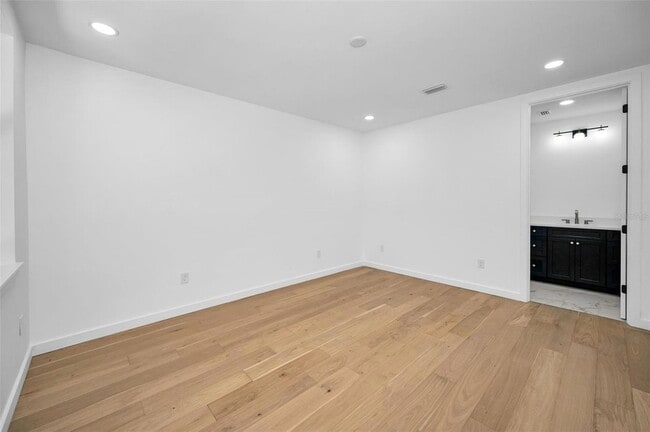 Building Photo - 1801 N Morgan St