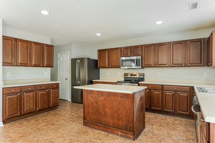 Building Photo - 339 Cinder Cross Way