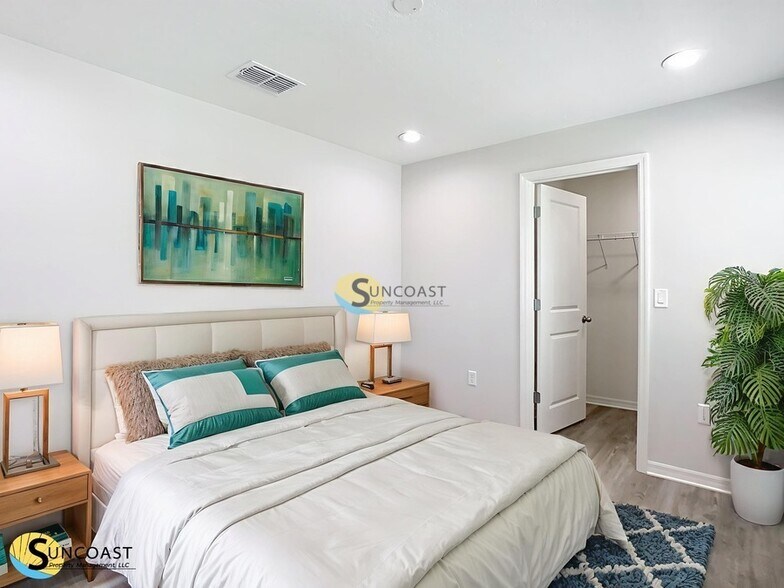 Building Photo - 3821 SW 43rd Ct